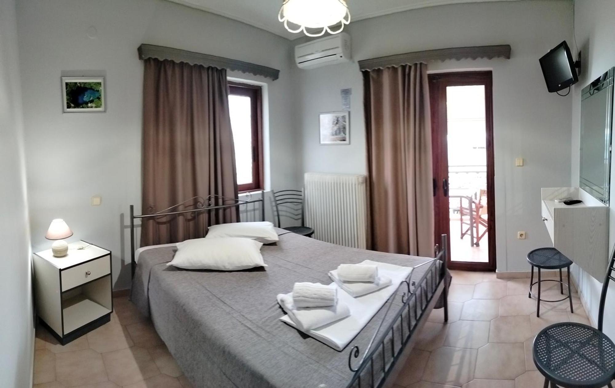 Iliahtida Apartments Rovies Dış mekan fotoğraf