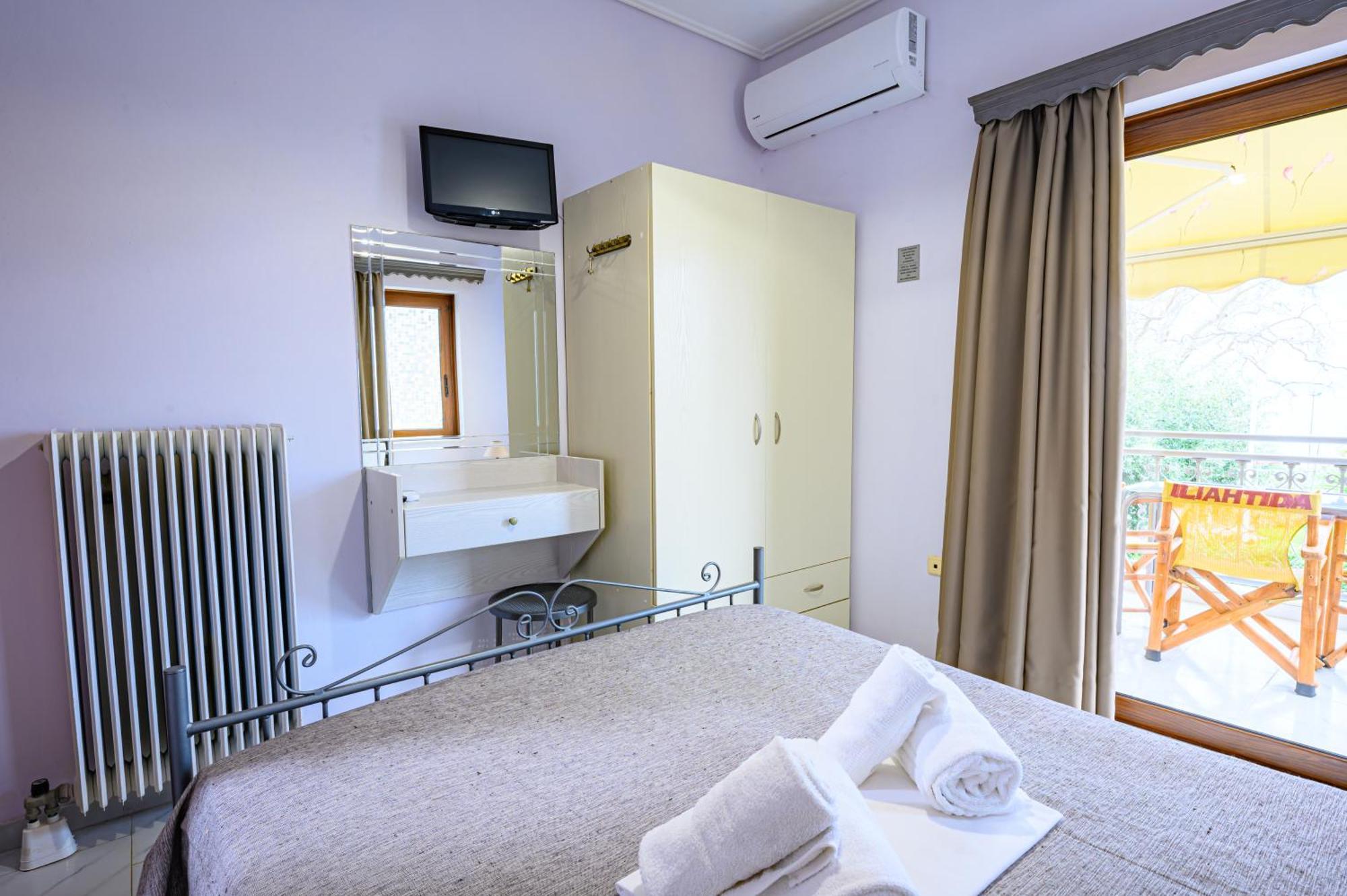 Iliahtida Apartments Rovies Dış mekan fotoğraf
