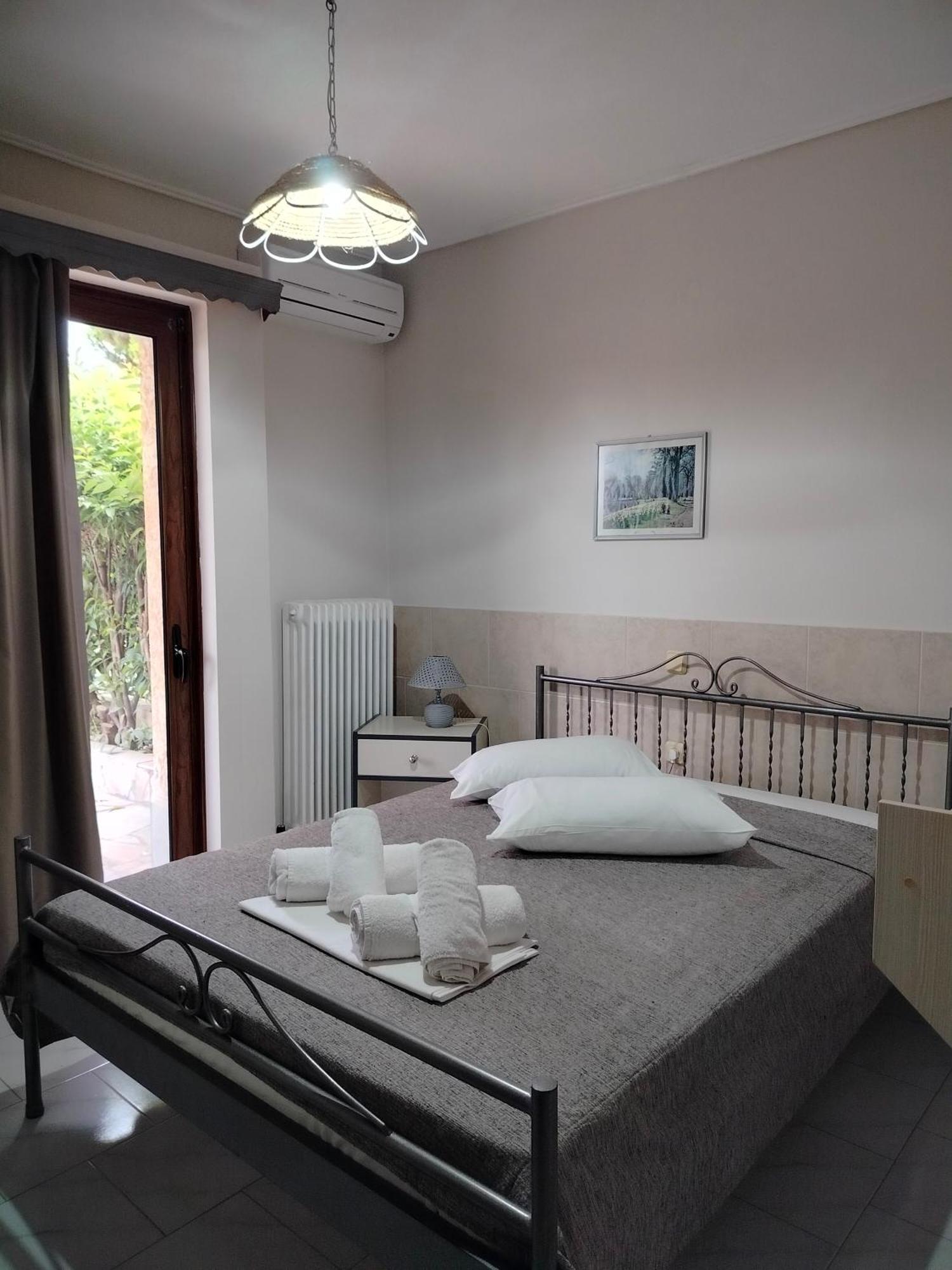 Iliahtida Apartments Rovies Dış mekan fotoğraf