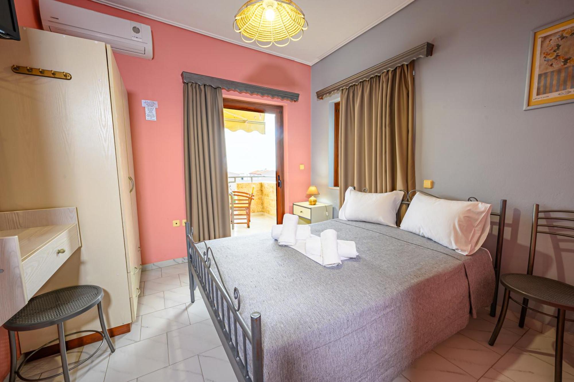 Iliahtida Apartments Rovies Dış mekan fotoğraf
