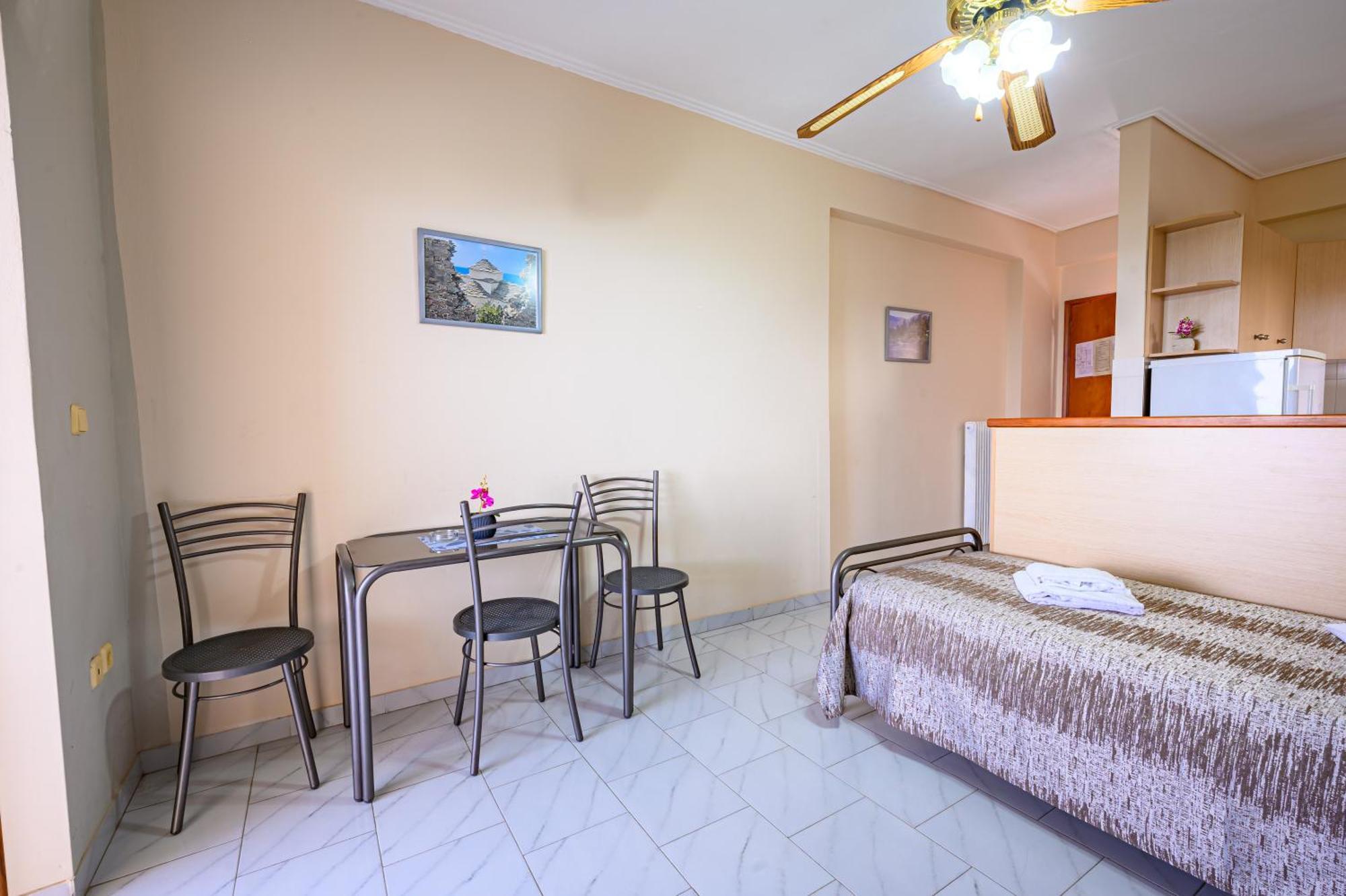Iliahtida Apartments Rovies Dış mekan fotoğraf