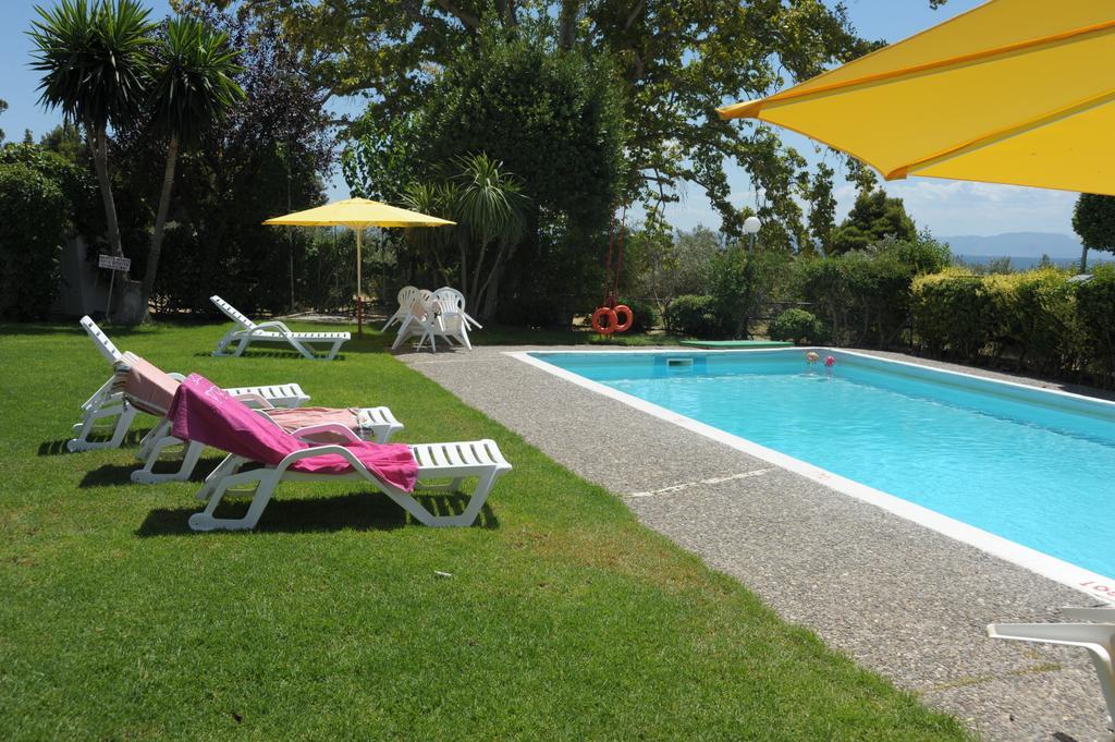 Iliahtida Apartments Rovies Dış mekan fotoğraf